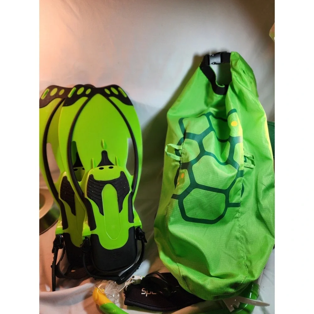 Head Kids Snorkel Set Fins Goggles Mask Turtle Backpack Lime Green Speedo Junior
